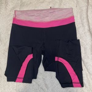 Capri Lululemon, Black leggings, size 4